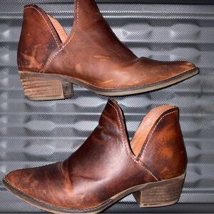 Steve Madden Brown Leather V-Cut Ankle Booties